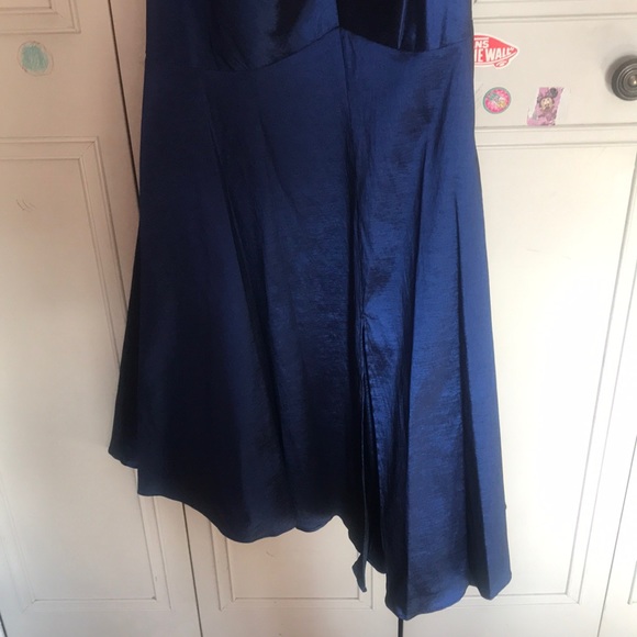 Dress - Picture 3 of 5